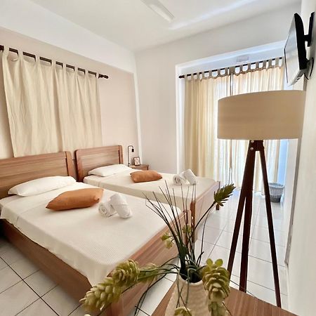 Koutrakis Rooms Finikounta Ngoại thất bức ảnh