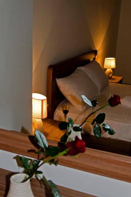 Koutrakis Rooms Finikounta Ngoại thất bức ảnh