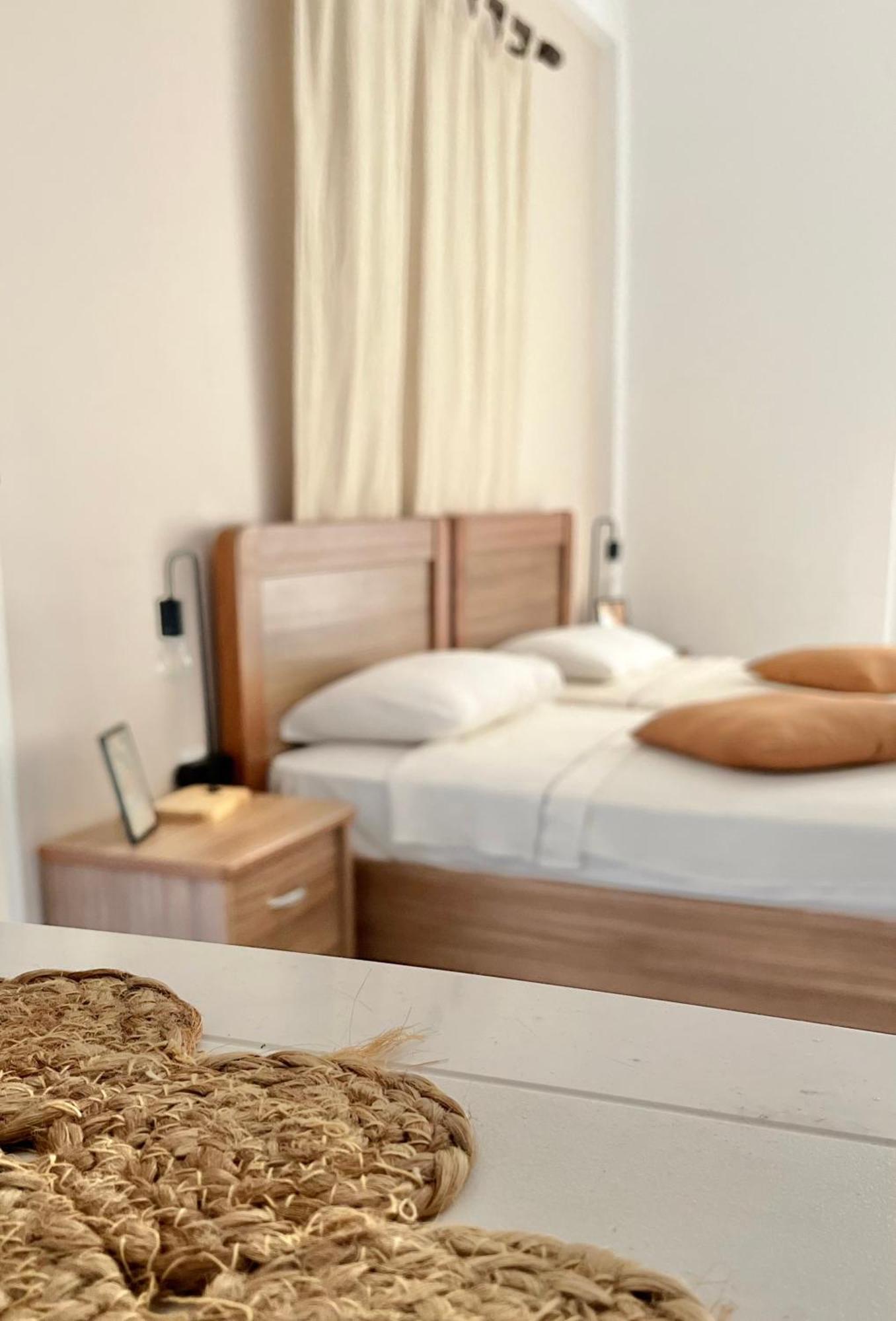 Koutrakis Rooms Finikounta Ngoại thất bức ảnh